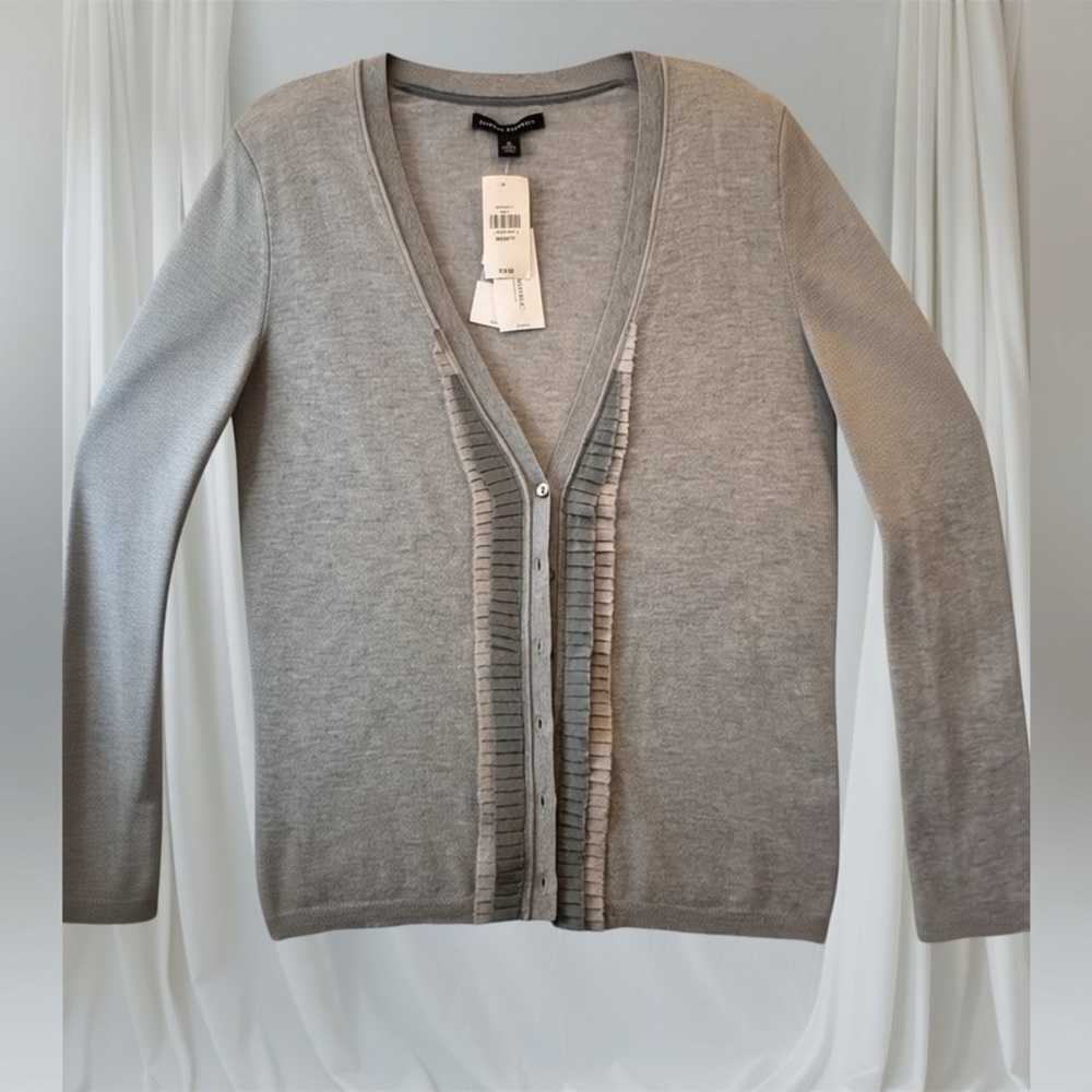 Banana Republic 100% Cotton Light Gray Ruffle Trim Raw Edge V Neck Cardigan NWT